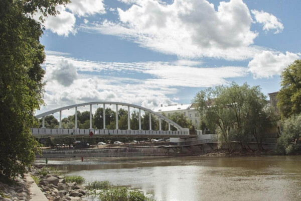 Cultural-historical walk in Tartu parks and on shores